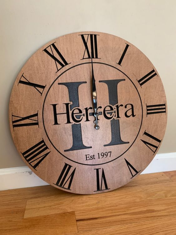 Circle craft Wooden Clock